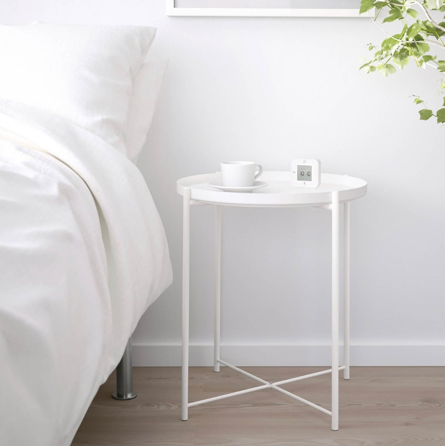 Table basse avec plateau amovible !KEA